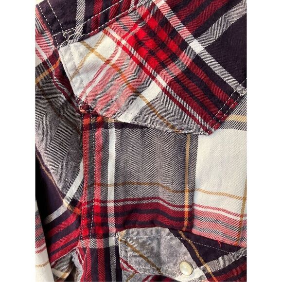 Thread & Supply Red & Black Plaid Flannel Pearl Snap Button Down Shirt sz S EUC - Picture 5 of 9